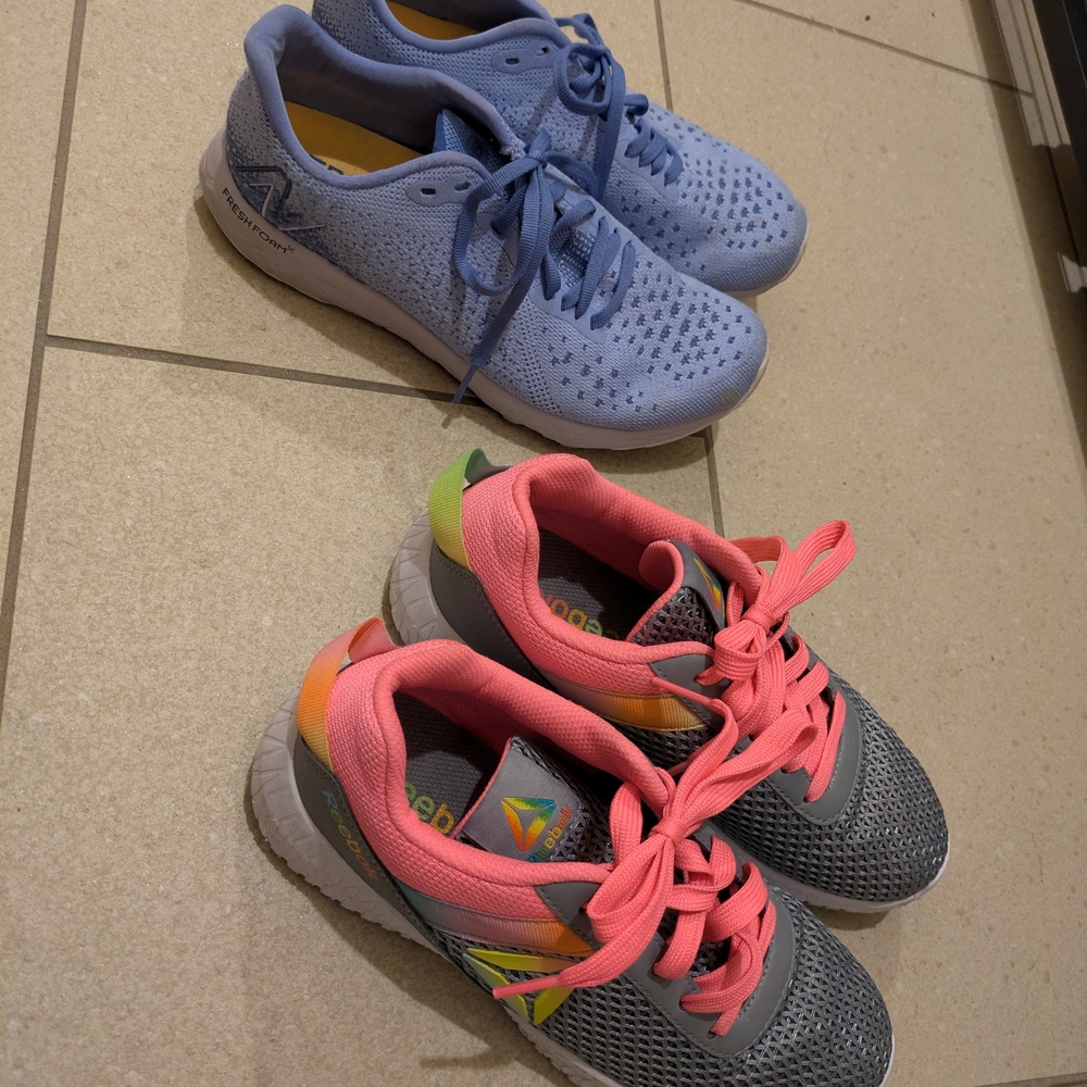 👟 Women's Sneakers 2-for-1